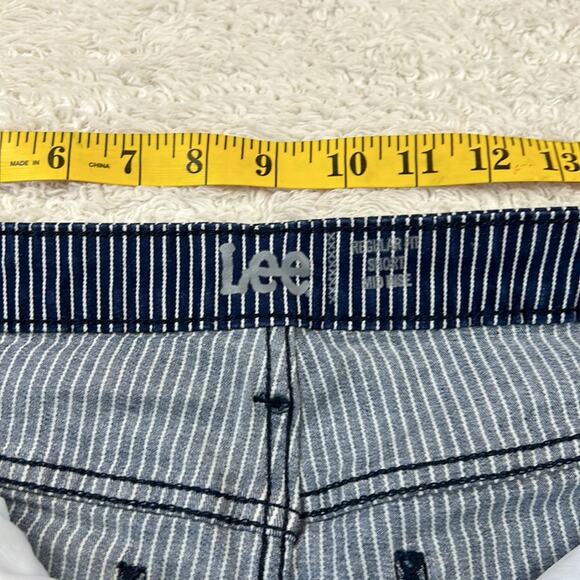 Lee Regular fit mid rise navy and white pinstripe jean shorts, size 34 - Picture 8 of 9